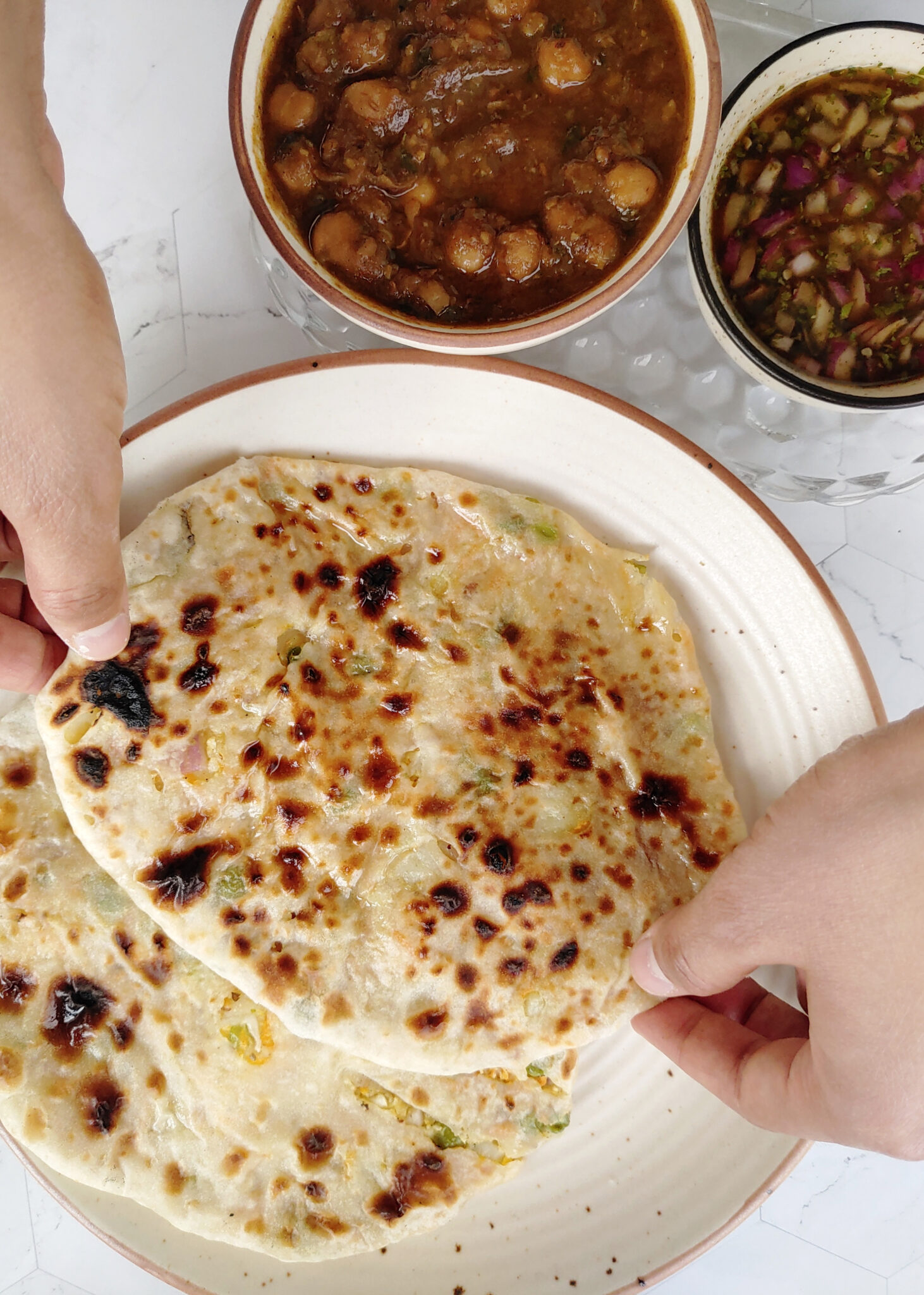 Amritsari Mixed Veg Stuffed Kulcha With Chole And Imli Pyaz Chutney