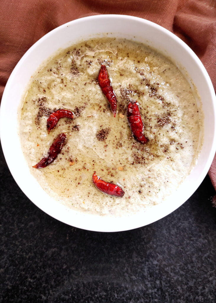 coconut mint chutney served in a bowl