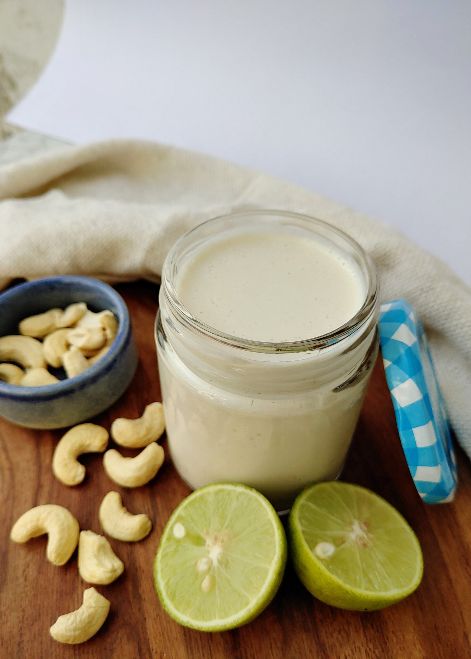 thick & creamy vegan sour cashew cream 