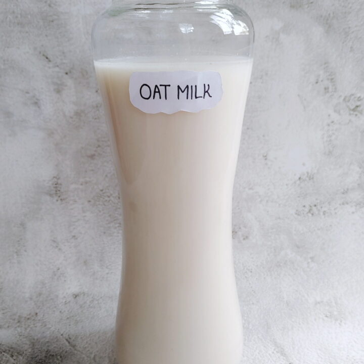 Featured_image_oat_milk_in_a_bottle