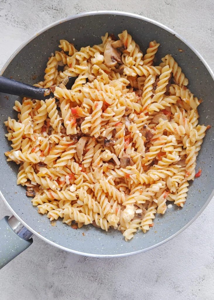 Mushroom Arrabbiata Pasta In a Frying Pan - Photo 1