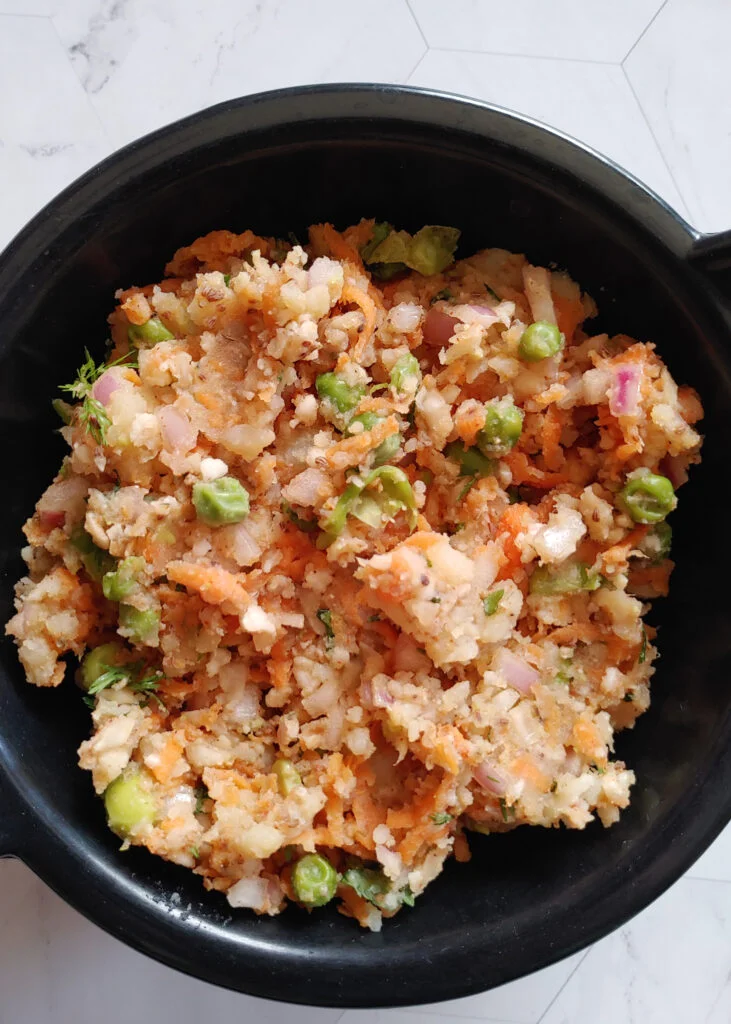 amritsari kulcha mixed veg stuffing in a bowl zoomed in photo