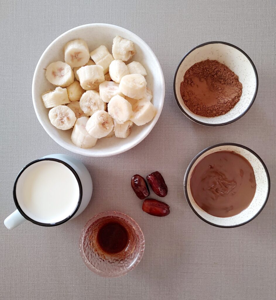 chocolate milkshake smoothie ingredients
