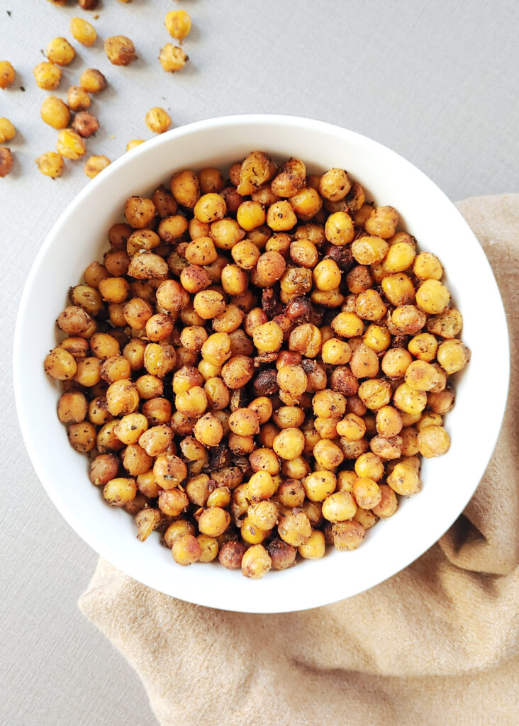 photo from top of crunchy masala roasted chickpeas served in a bowl